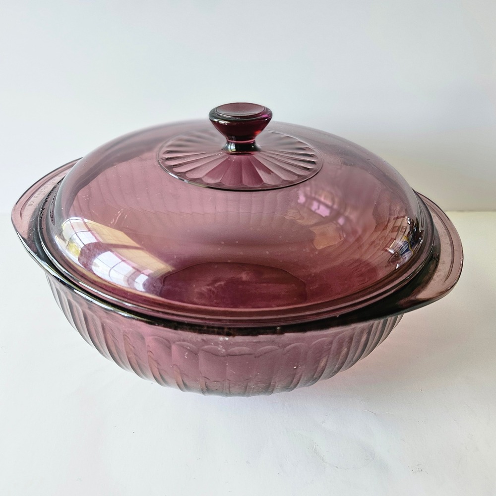 Vtg Pyrex Visions Corning 2qt Ribbed Casserole Dish w Lid - Cranberry Glass
